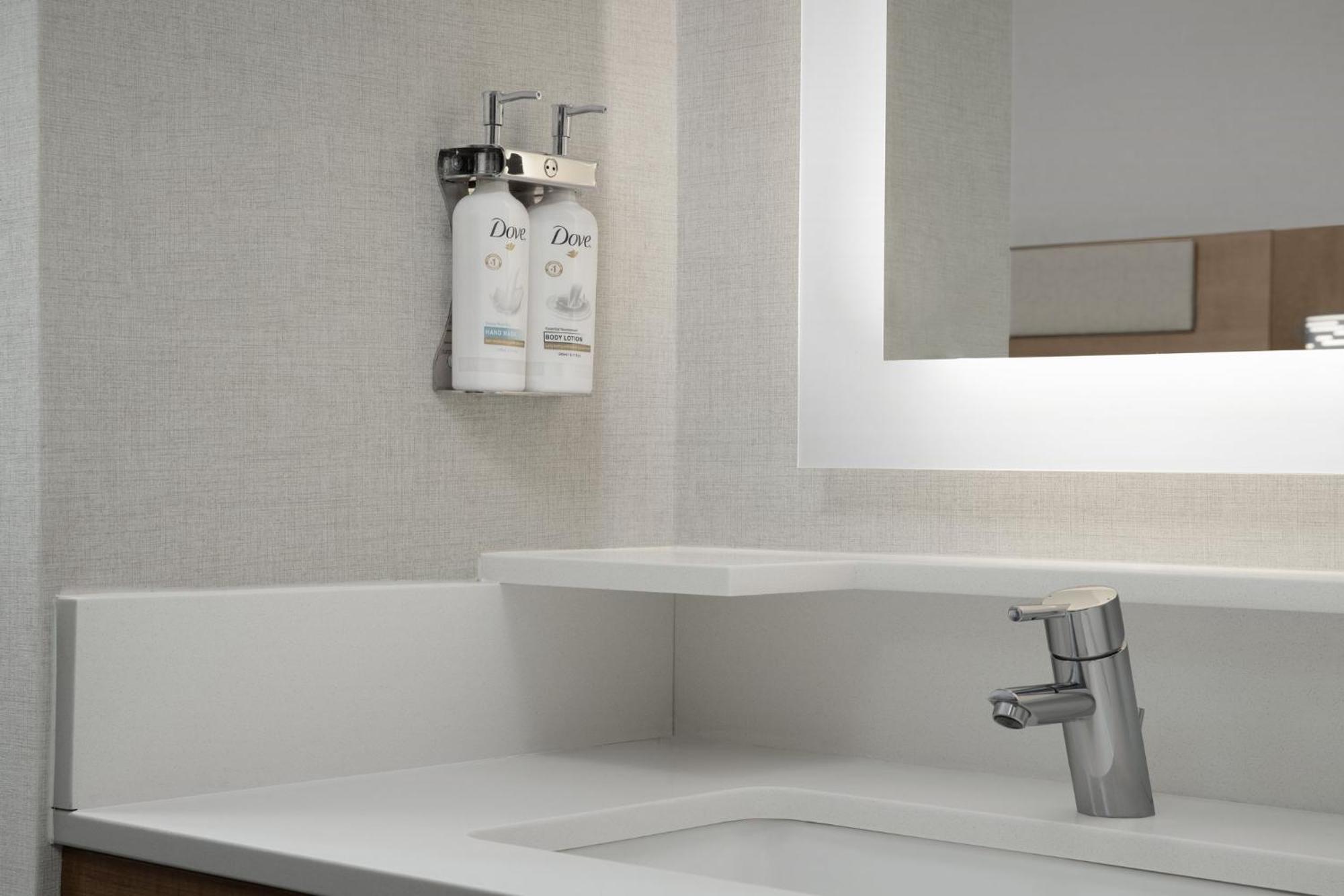 Hotel Express Boston - By Ihg 3*