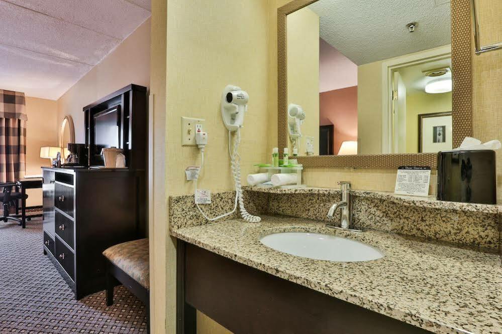 Express Boston - By Ihg Hotel