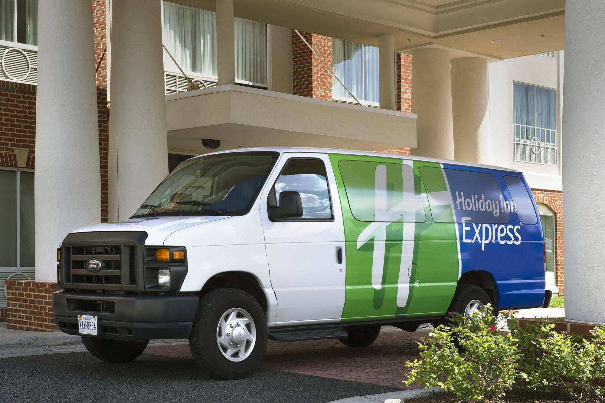 Express Boston - By Ihg